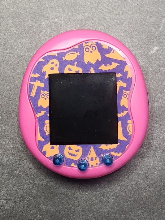 Faceplate for Tamagotchi Uni - Purple and orange pumpkins and bats -  electronic pet skin