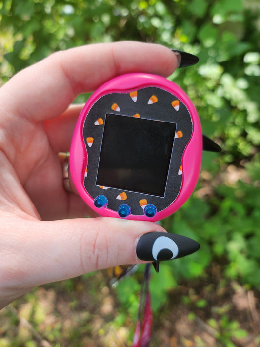 Tamagotchi Uni Halloween candy corn Faceplate