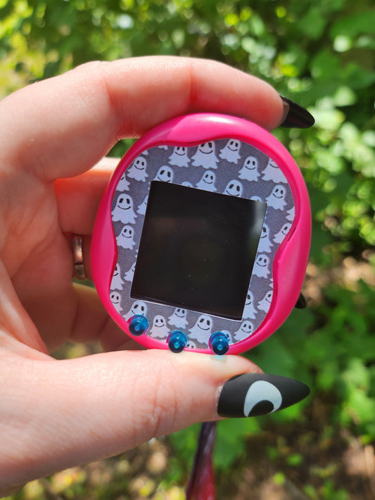 Tamagotchi Uni Halloween ghosts Faceplate